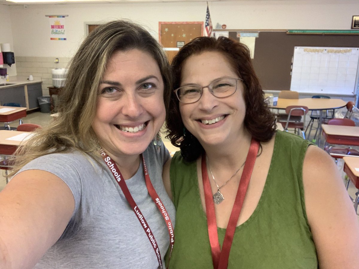 sarah_belson's tweet photo. First day of school with my partner! https://t.co/DeycpFYJGl