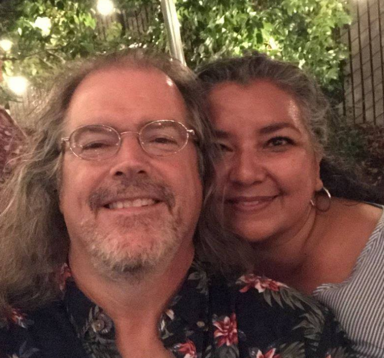 Susana_Tupper's tweet photo. Met on Sat.💃🕺@ a club 🎃weekend. The next Mon went 2🍨&amp; 🎞️. He picked me up &amp; met my parents. They left for a 3 wk trip 2🇲🇽. When they returned after 🦃Day, I told them "We're engaged!" 6 mths later👰🏽🤵🏻‍♀️💒.
#FirstDateStory #29yearslater #WinTheEra @Chas10Buttigieg @PeteButtigieg https://t.co/c2NeoJR4k3