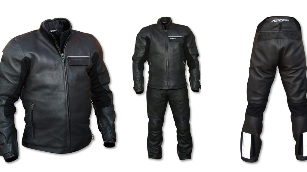 After a six-year absence from its line-up, <a href="/AerostichDesign/">Aerostich</a> brings back the Transit waterproof leather riding suit. Much want! themotorcycleobsession.com/2019/08/28/aer…