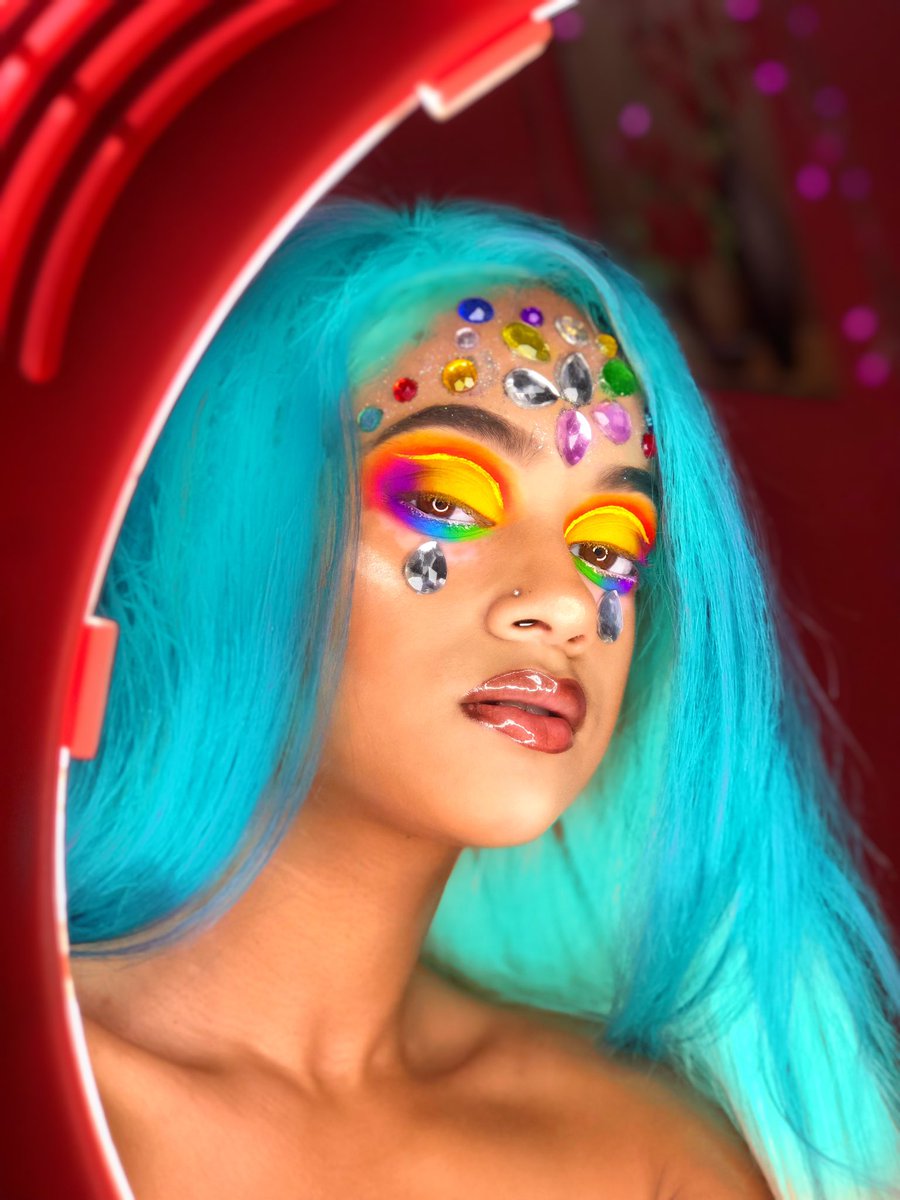 69datpanda's tweet photo. carnival makeup 🦋✨

https://t.co/FwIyD33H4d 

#makeup #makeuplook #rainbow #lgbt #flowers #trend #bodypaint #mua #prsearch #thelist #prlist #MakeLifeColorful #colors #laborday #MakeupTwitter #makeupartist #art https://t.co/Dd8rY6Ibb6