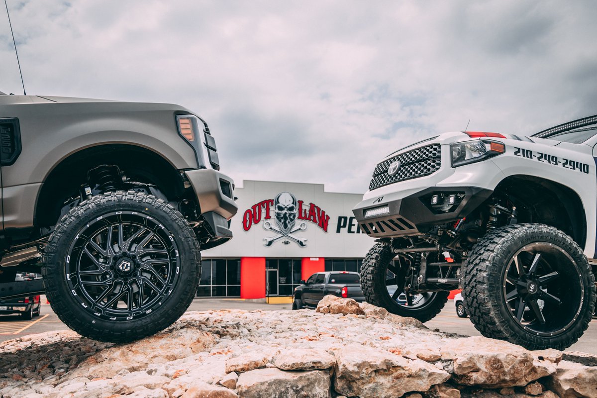 Outlaw_SATX's tweet photo. Outlaws don't wait. We break the rules. Come break the rules with us. #Customs #TruckClub #SanAntonio #Outlaw #Lifts #Wheels #Suspension #Tint #Trucks #Exotic #SuperCars #whip #vehicles #NewBraunfels #Selma #Converse #Schertz #Cibolo #Yeehaw  #LuxuryCars #SUVs #BreakTheRules https://t.co/umyh9w2B6e