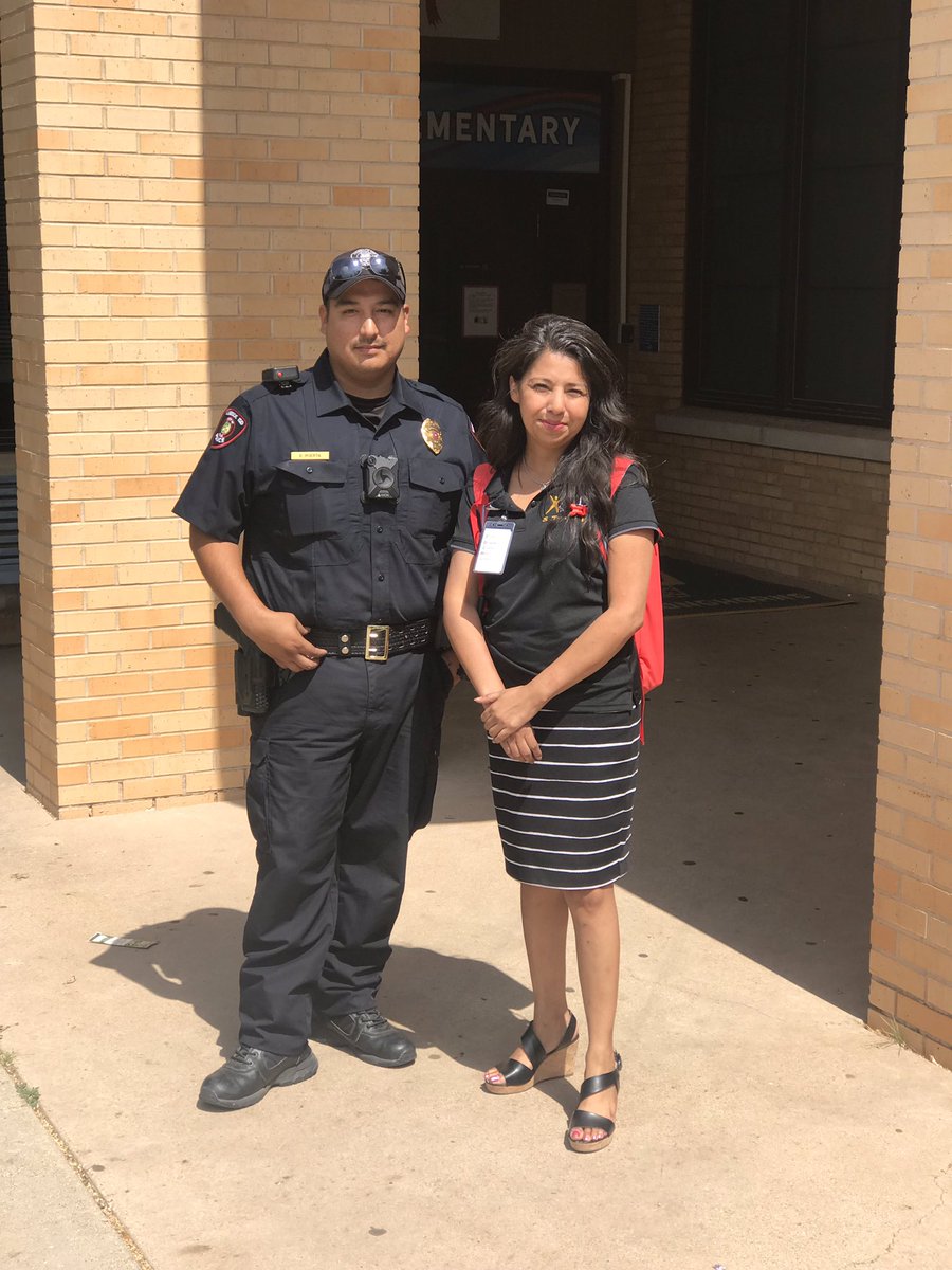 Our LISD Police Officer is keeping Hodges safe! <a href="/LubbockISD/">Lubbock ISD</a>