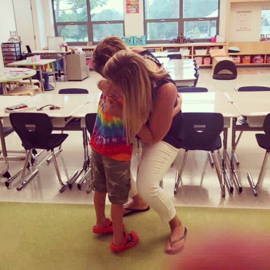 mollieperachio's tweet photo. So lucky to be moving to 2nd grade with 15 of my Firsties from last year! #ithinkhelikesit #newCFB #iteachtoo #iteachsecond #loopingteacher #classroomreveal https://t.co/2TMbWG47rM