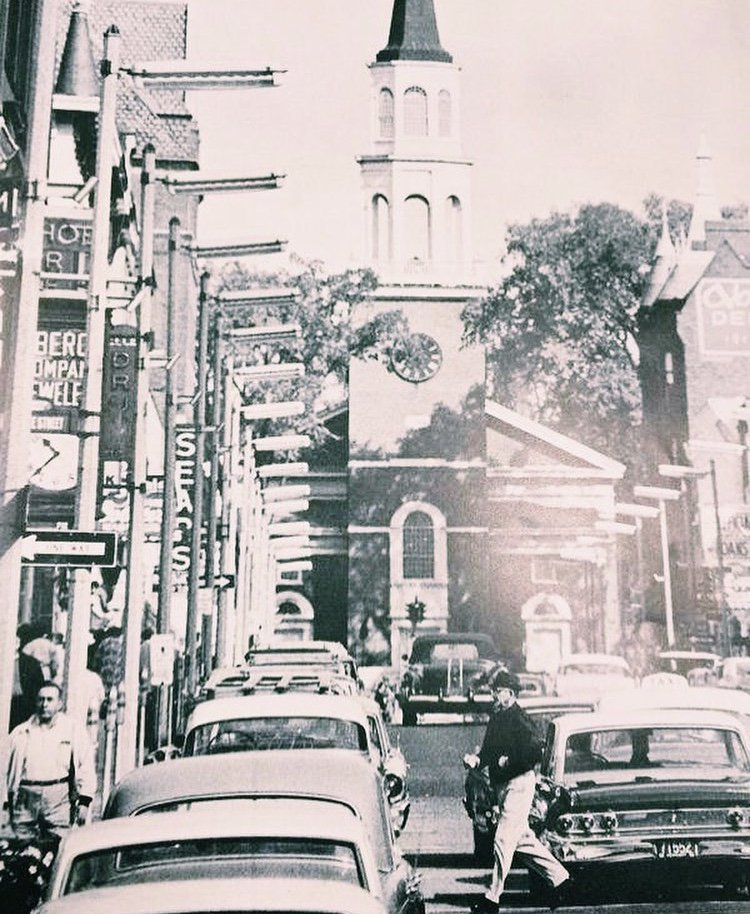BurlingtonHello's tweet photo. Great photo from @churchstreetmarketplace circa 1964.  Amazing how somethings look so similar, yet have changed so much... 
______
#helloburlington #churchstreet #marketplace #oneway #history #visitvt #btv #burlington #vermont #community https://t.co/oYaksnGmfq