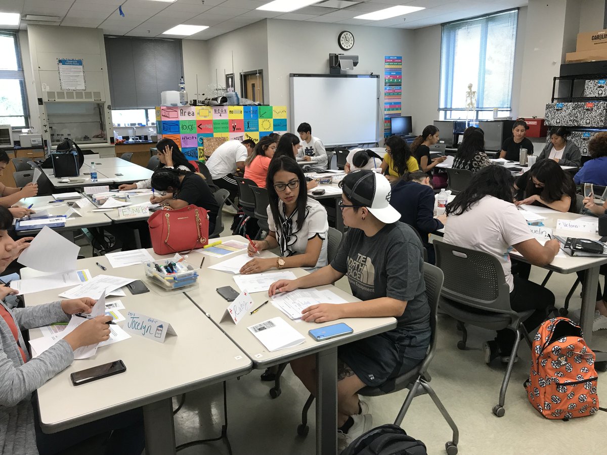 UTRGVUTeach's tweet image. #UTeachRGV Step 1 classes ready for the first day!