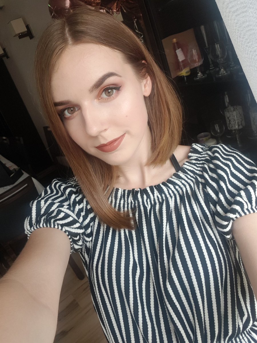 Eris_707's tweet photo. Happy b-day to me hah 🎂 Big thanks to my friends for spent this time with me~ https://t.co/tB5qQjTL3Q