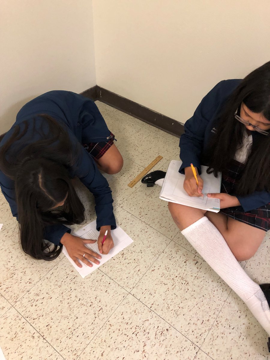 RangelYWLS's tweet photo. Ms. Clark's students used scientific reasoning skills while experimenting to answer the research question: How can we make a paper airplane travel farther? @ywprep @disdstemscience @TeamDallasISD @dallasschools #giveagirlaplaidskirt https://t.co/fhrdtbhKqm