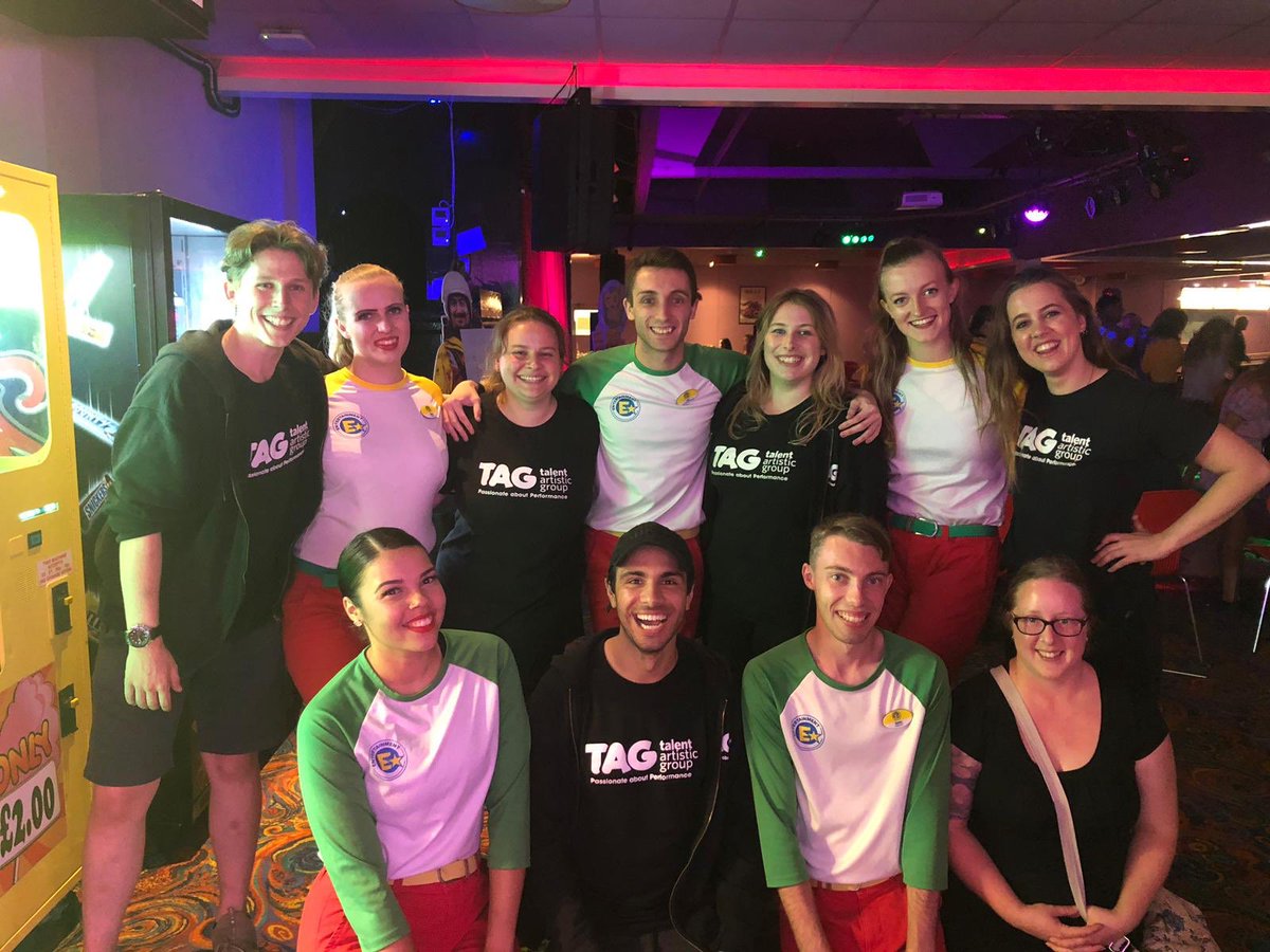 RimmerCarys's tweet photo. And that wraps up the last six weeks by having our last show at Doniford with this amazing team! Can’t believe how fast it’s gone but I’ve loved every minute!! Go Wales Team, we smashed it! 💃🏼💃🏼
#tagtours #spellz #Wales https://t.co/miLxjxwzsy