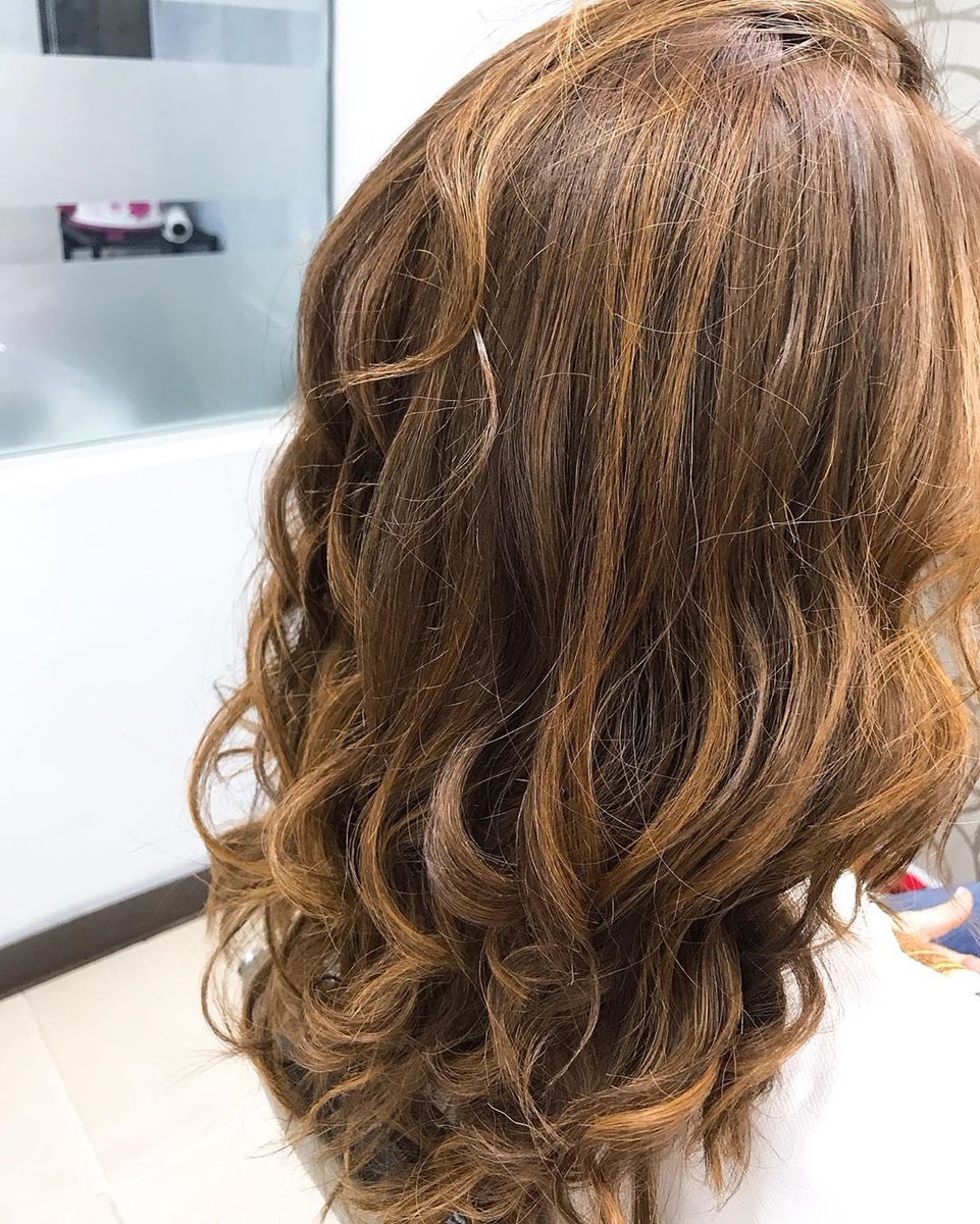 MercuryCenter's tweet photo. Cuidamos tu cabello por ti. ¡Visítanos hoy en la Plaza Fernández II, local 28A! ⏰Lunes- Viernes 7AM-8PM ⏰Sábados 8AM-7PM https://t.co/kWPtYi5Kgy