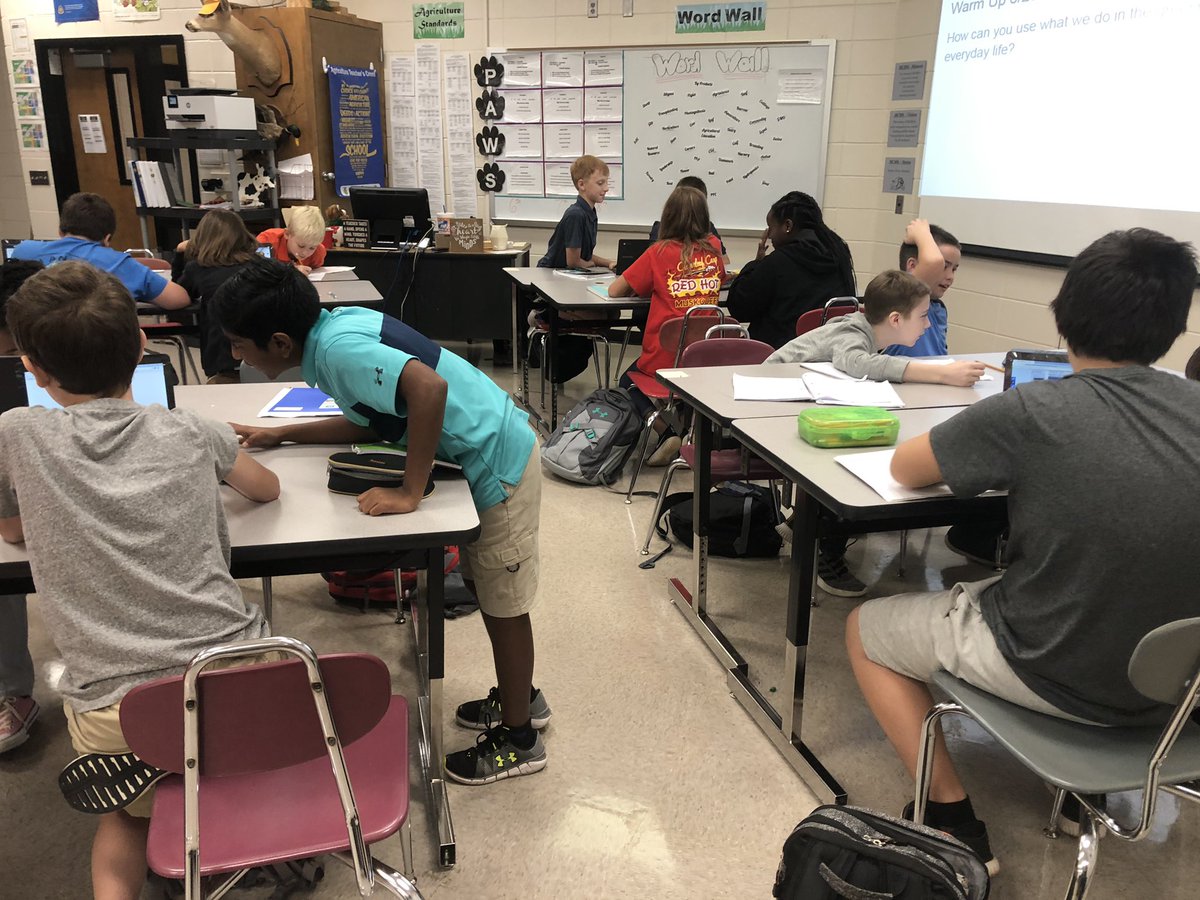 with_alexander's tweet photo. Stop 🛑 Collaborate 👯♀️ and Listen 👂
Group work.... best work?? #mcmsag #putmeincoach #mcmsbulldogs #mcsctae https://t.co/CCIjgjz0lk