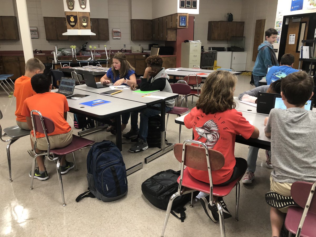 with_alexander's tweet photo. Stop 🛑 Collaborate 👯♀️ and Listen 👂
Group work.... best work?? #mcmsag #putmeincoach #mcmsbulldogs #mcsctae https://t.co/CCIjgjz0lk