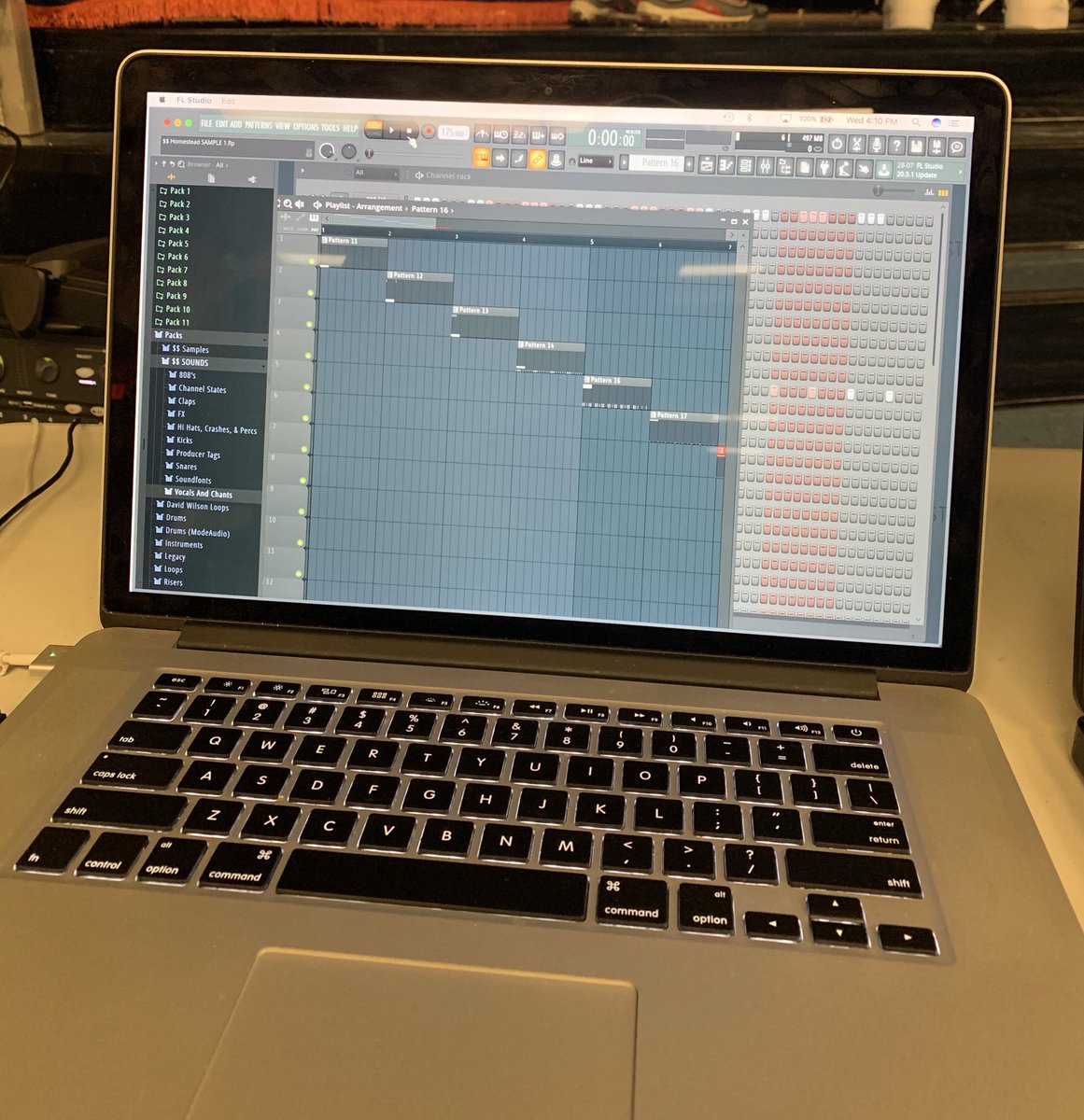 HomesteadSHS's tweet image. Thank you @guitarsoverguns for the guidance and inspiration you are providing our students. Creating opportunities for students to produce  and play music while connecting them to role models in our community. @MDCPSSouth @MDCPSCommunity