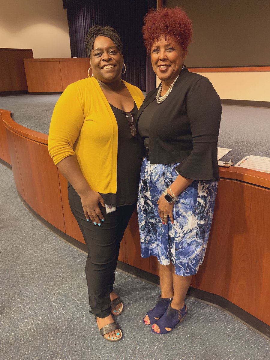 nxtgovca's tweet photo. Todayβs Lunch & Learn at @CalifDGS was so inspiring! Thank you to Tonia for organizing, Rosalind for speaking, and to everyone who attended! #nxtgov #professionaldevelopment #careergrowth https://t.co/z7Za32c0Ys