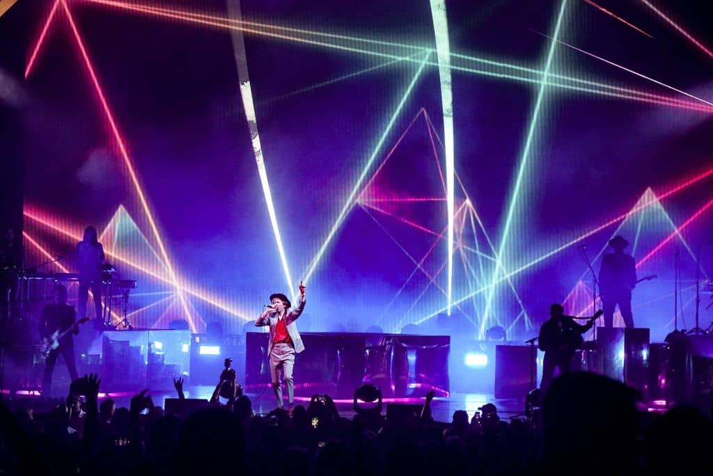 shutter16's tweet photo. You can feel the vibes from @beck and @CageTheElephant  on the #NightRunningTour Check out all the action by @keelycaulder https://t.co/UOxEDGFkHv https://t.co/4gvoJz2XdQ