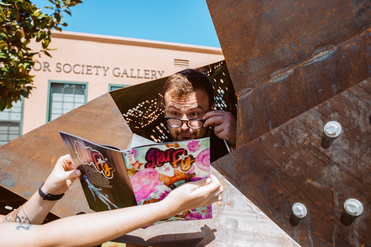 IDWPublishing's tweet photo. Hope you had fun celebrating #ReadComicsinPublic Day today… but why stop there? Share your love of comics with the world every day! https://t.co/VfOPMu8oCW