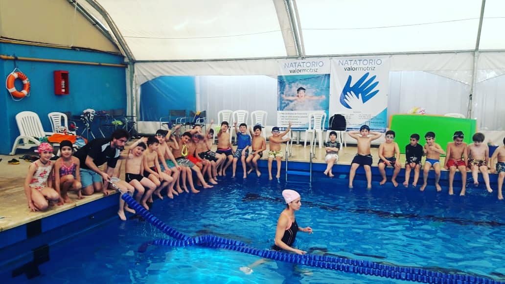 ValorMotrizPile's tweet photo. Una pequeña muestra de lo divertidos que son los AQUACUMPLEAÑOS en @RacingSede ¡Vení a festejar vos también! . https://t.co/Ravqf3ryor