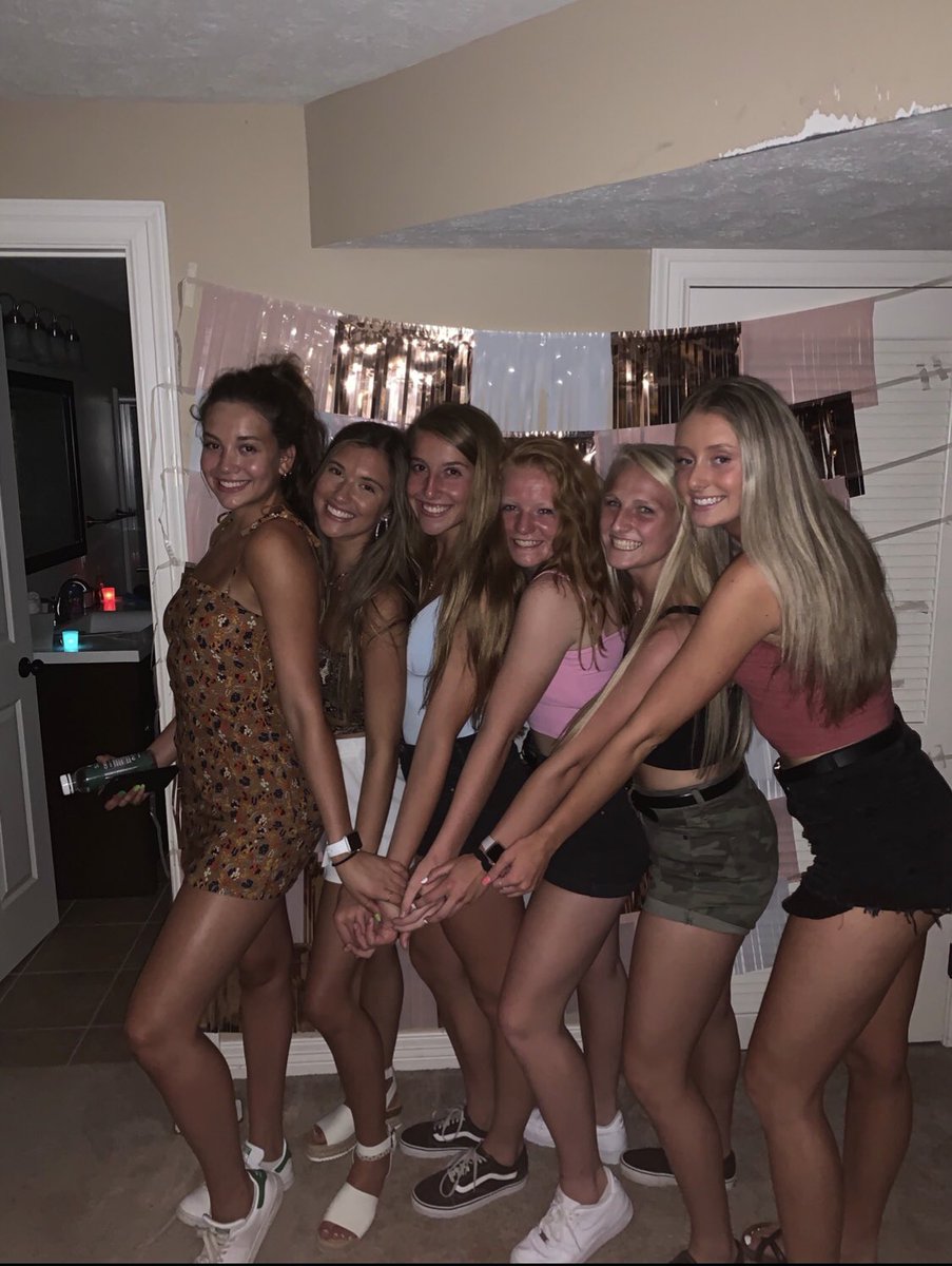 KYLA!!! happy bday❤️❤️❤️thankful for our like 17 classes together &amp; all the laughs, love you!! (never stop doodling)