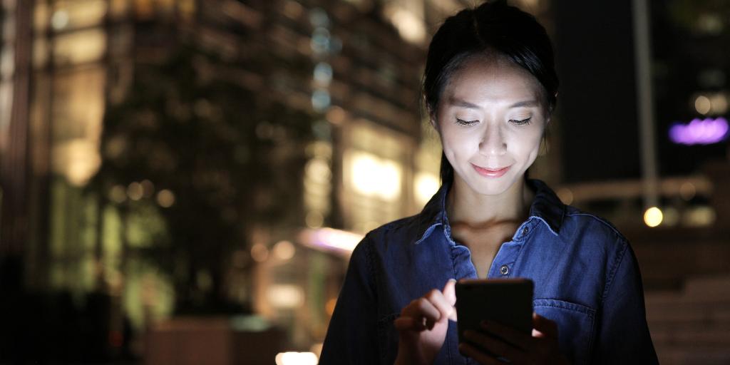 samsung_dev's tweet image. Discover how the Samsung Developer Program will help you create, publish, and grow your app with Samsung device users around the world. Join now: 
bit.ly/2KMhxuh

#BeASamsungDev #DeveloperProgram #Resources #Tools #Code #Repository #APIs #SDKs