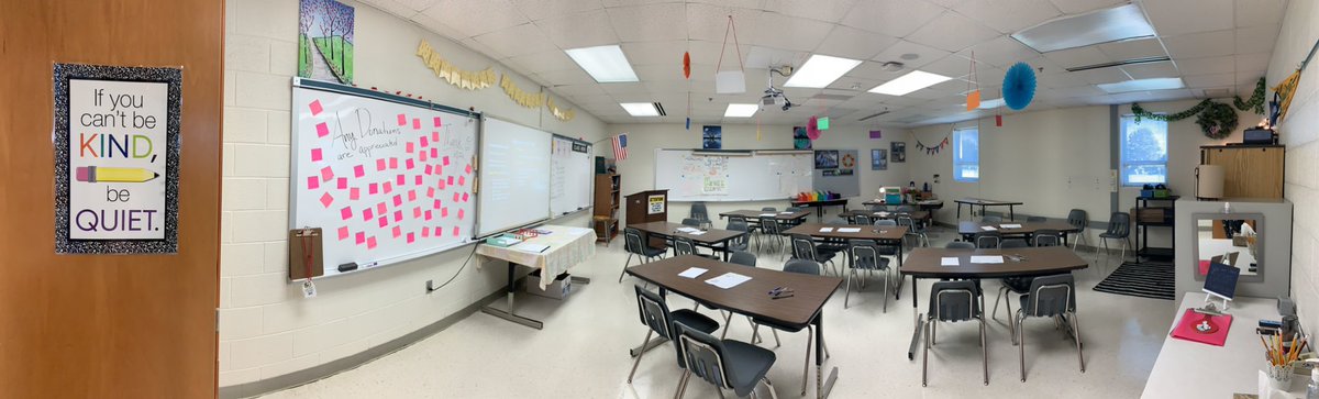 SavSocialStdies's tweet photo. Back to School Night!!! Who else is ready?? #jlsteaches #GoSimpson #6thgrade https://t.co/CoOSjcDRR3