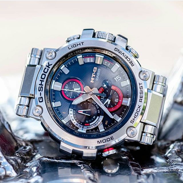 GetwithGET's tweet photo. Stainless steel beauty ✊🏾✌🏾✊🏾 ..
..
Cred gshock_us
#GShock #watches #mensfashion #mens #watch
#getwithget #gadgets #electronics #tech #newtech #techies #technology #techjunkies https://t.co/PrGt4vRJaA https://t.co/wqLUaFV3su