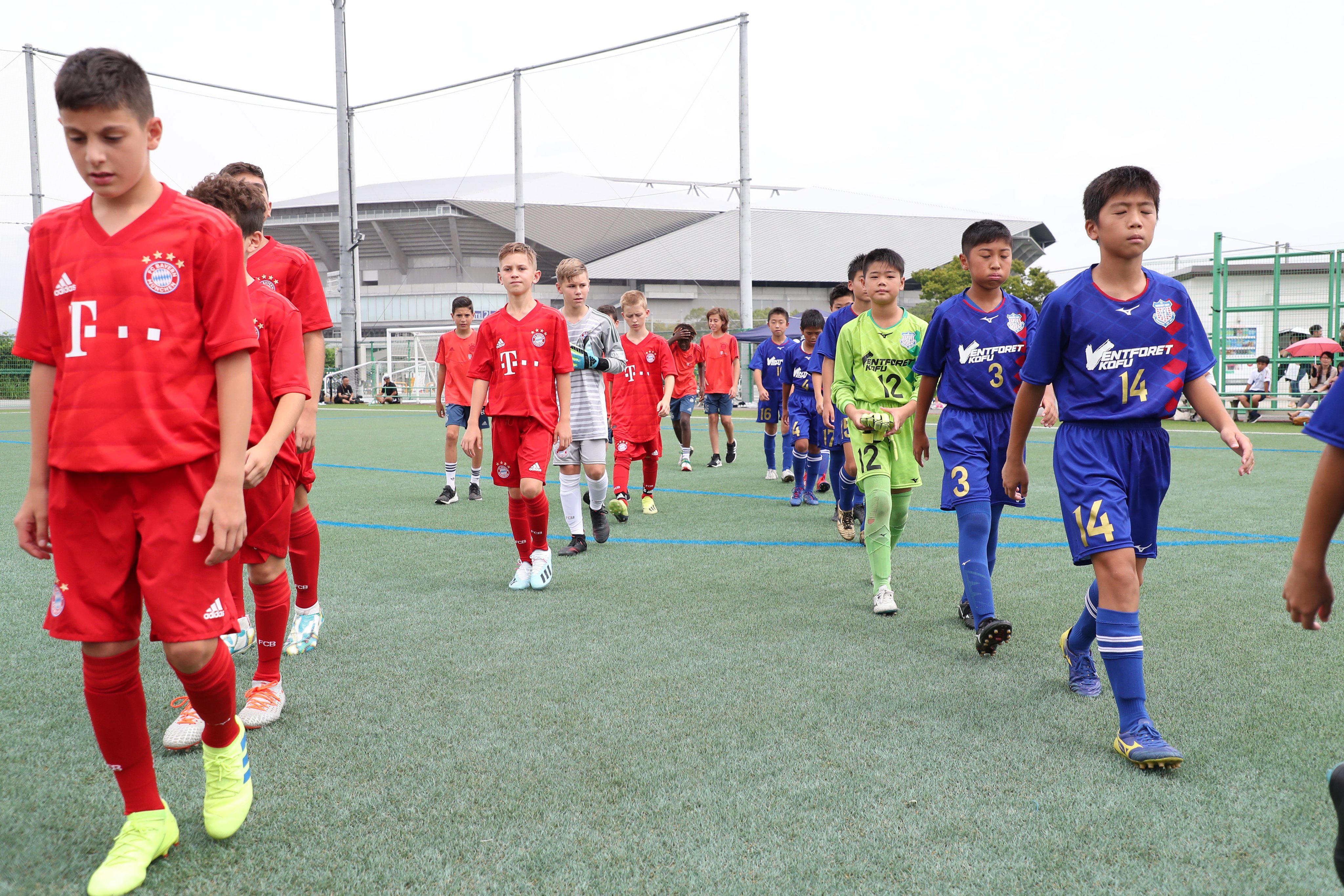 ジュニアサッカーワールドチャレンジ グループ D Fcバイエルン ミュンヘン 1 1 ヴァンフォーレ甲府u 12 Fc Bayern Munchen 1 1 Ventforet Kofu U 12 Jswc19 T Co Iy7ebejrod Twitter