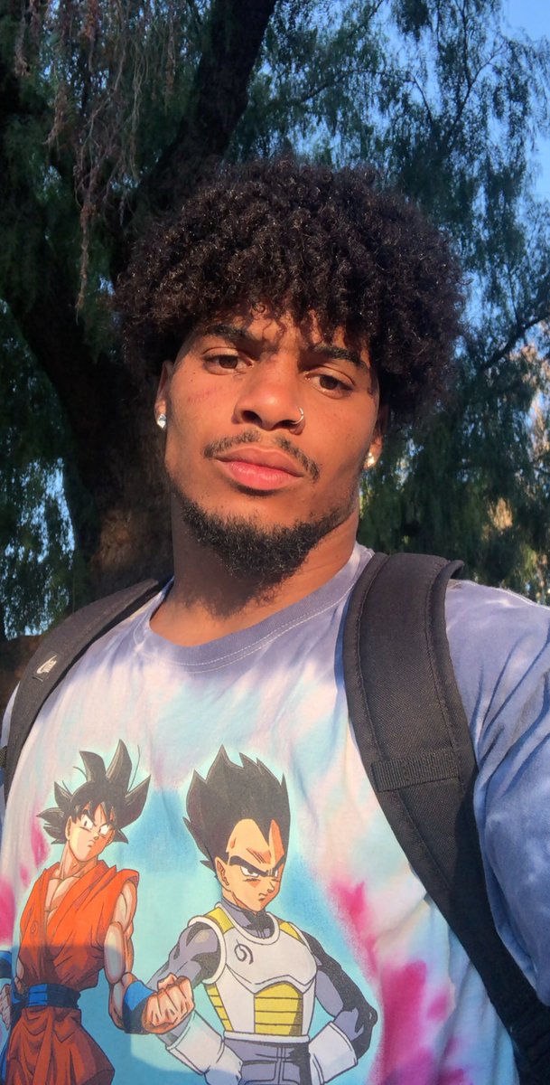 kellywilliam888's tweet photo. y’all prob thinking “ does he only wear dragon ball shirts ?”... the answer is yes ..... yes i do https://t.co/ITMTLwXGsp