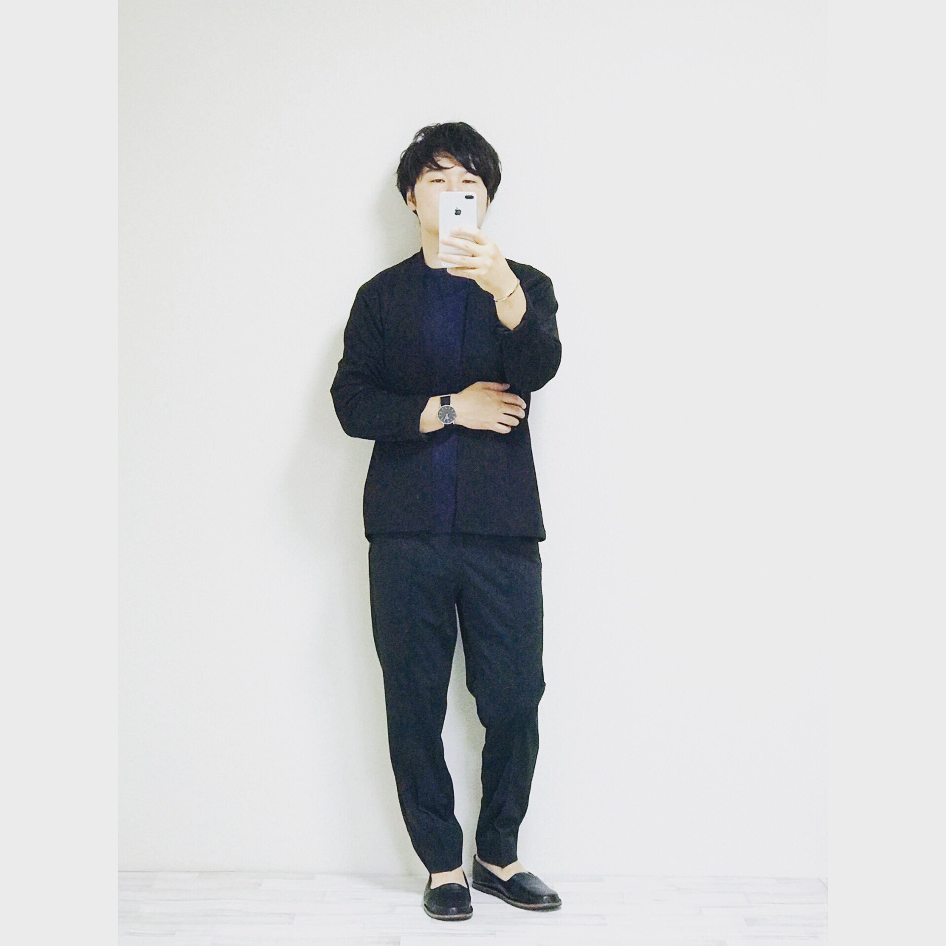 トモ メンズファッションブロガー Auf Twitter カーディガンシルエットのジャケットを使ったセットアップコーデです ジャケット パンツ スリッポン Adametrope ニット Dcollection 腕時計 バングル Danielwellington 黒カーディガン ネイビーニット 黒パンツ