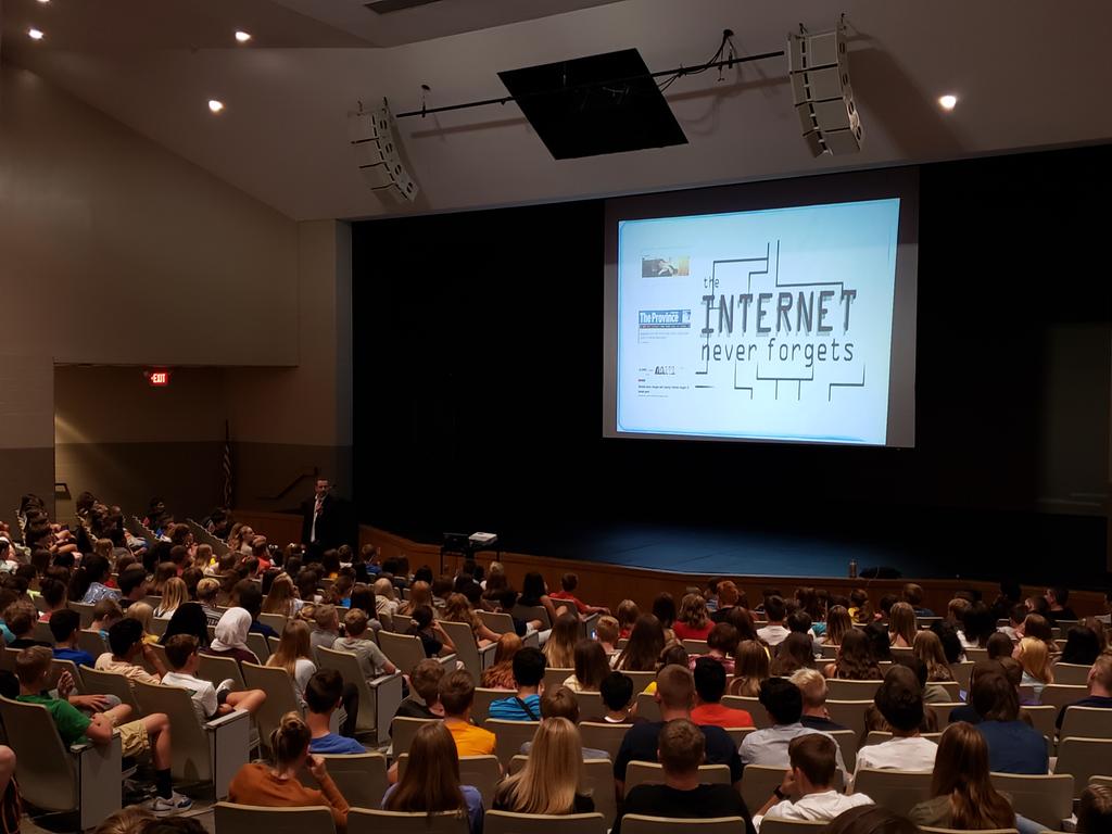 Pᴀᴜʟ Dᴀᴠɪs #ᴏɴʟɪɴᴇsᴀғᴇᴛʏ #privacy tweet media