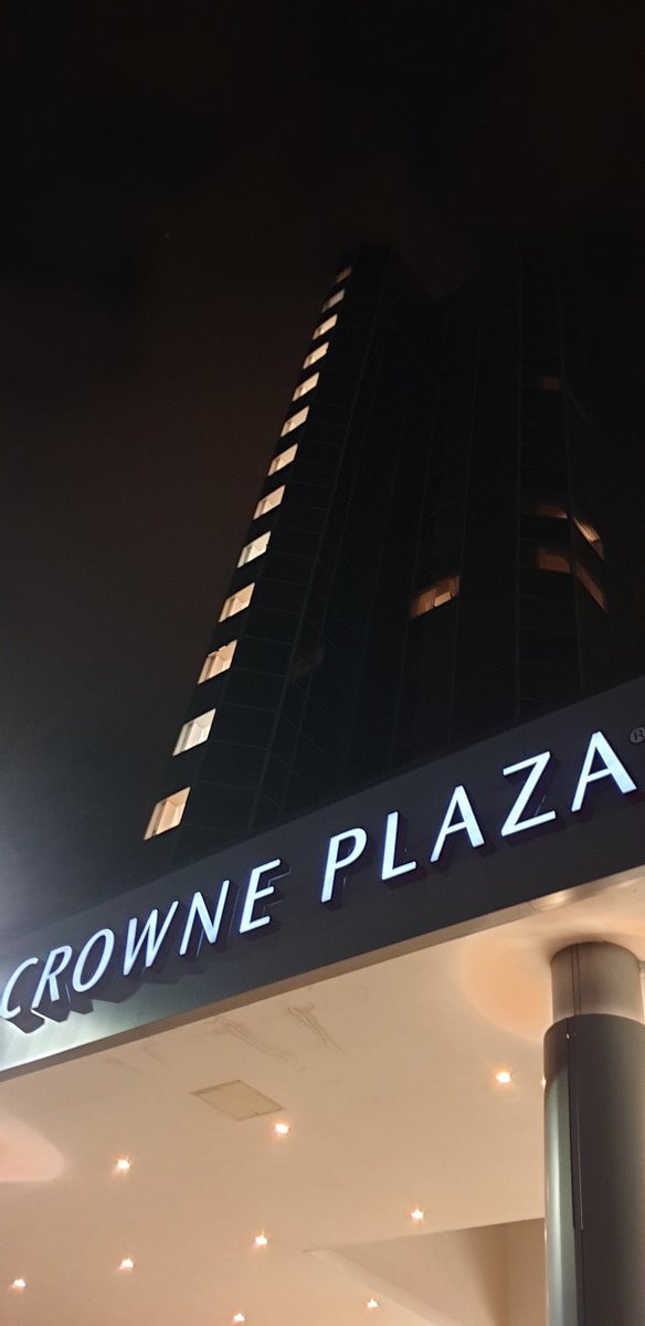 What a fantastic evening with amazing women! So many sectors were represented tonight from Business to STEM, Medical, Legal to Civil service it was a honour to be amongst them all. I am thrilled to have won 🥂. #ScottishWomensAwards thank you!