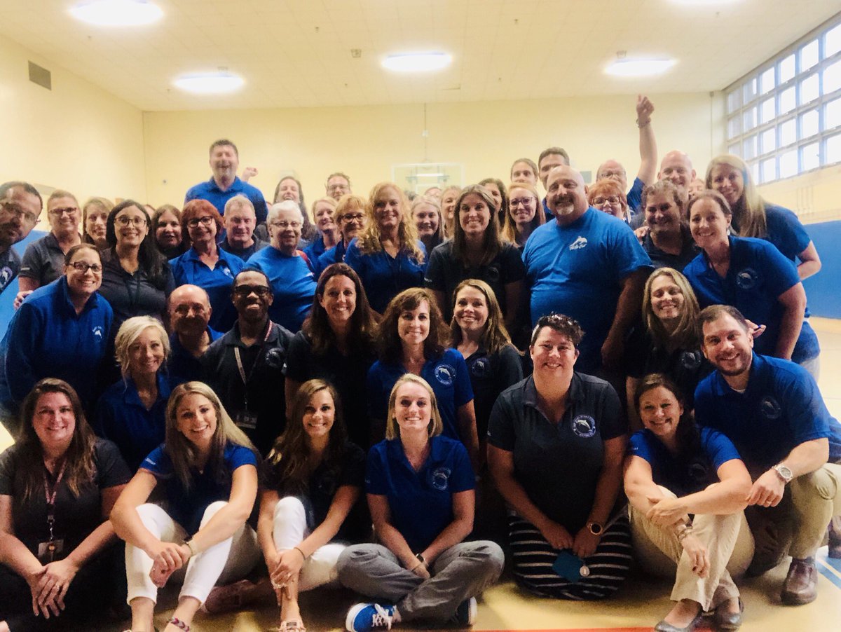 KAstroskyESMS's tweet photo. Great first day with a great staff and great kids! 
#TheEastShoreWay #TogetherIsBetter #buildingrealtionships #HQI #learningfromeachother #makingmistakesisok
#makeithappen https://t.co/lmoQ7BbQvQ
