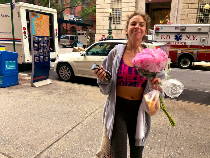 croissants &amp; flowers for our sweetie @saraluisaml @caraschooo 🚕 https://t.co/PlkDrsm3tV<a class="tags" target="_blank" title="On Twitter" href="/?out=eyJ0eXAiOiJKV1QiLCJhbGciOiJIUzUxMiJ9.eyJpYXQiOjE3MjQ4NTM5OTgsImlzcyI6InR3cG9ybnN0YXJzLmNvbSIsIm5iZiI6MTcyNDg1Mzk5OCwiZXhwIjoxNzU2Mzg5OTk4LCJyZWRpcmVjdF91cmwiOiJodHRwczovL3R3aXR0ZXIuY29tL3NhcmFsdWlzYW1sIn0.ZJqOQuMRECuR26_Hwb4unYBGe6LUIDeHg1bg7TbZ8vwQY5X-Bap61IOjCcL9erDuf2TUfukN5N3JrWamyal85Q">@saraluisaml</a>