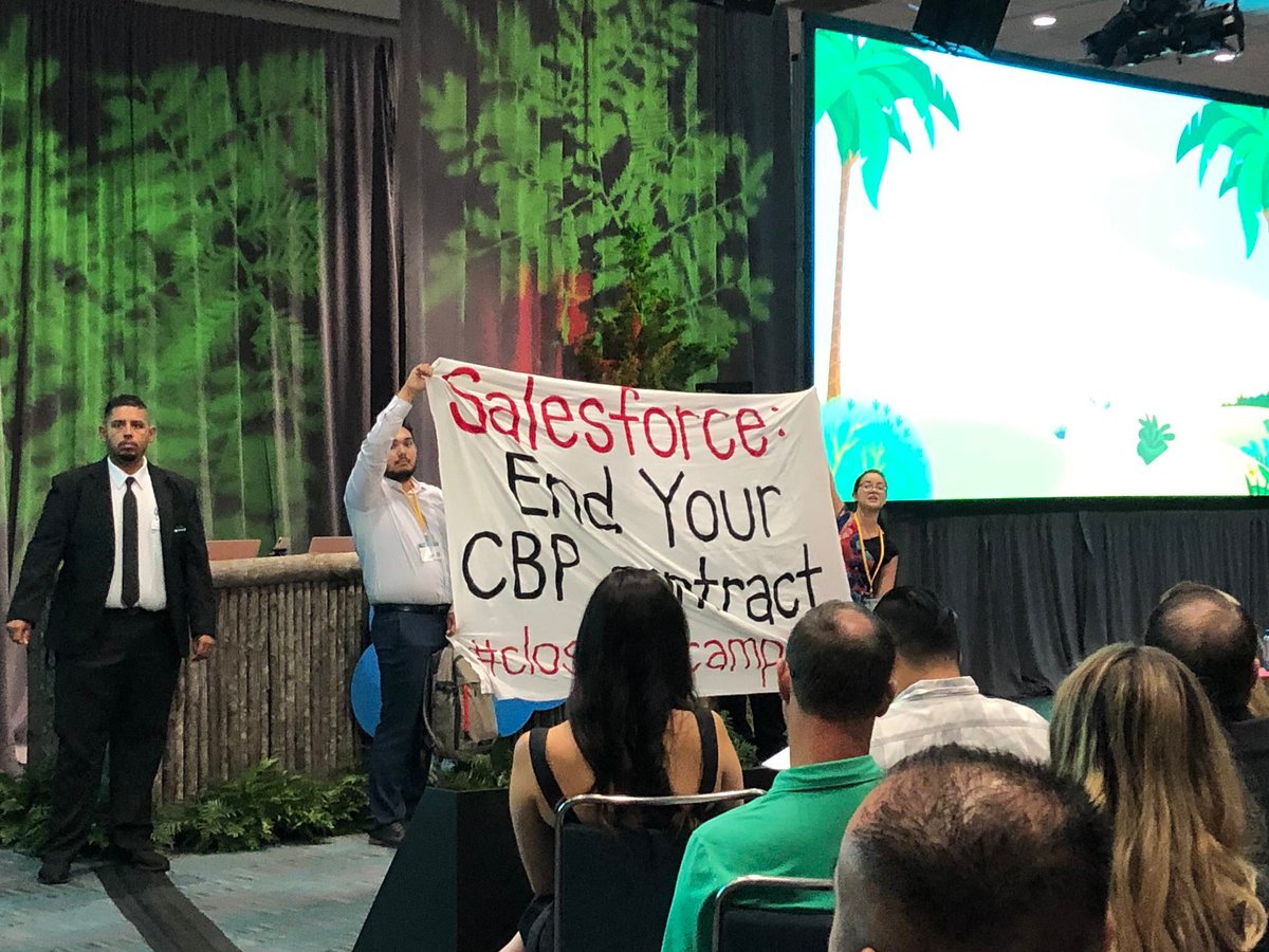 dsa_losangeles's tweet photo. No excuses can redeem @benioff &amp; @salesforce. Helping @CBP stay organized means helping them keep kids in cages (w/ their parents).

Salesforce: Listen to yr staff: End all contracts w/ @CBP now!#CloseTheCamps #AbolishICE

#salesforcetour
#salesforcetourla
#salesforceworldtour 🌹 https://t.co/6ZsJQIuTcs