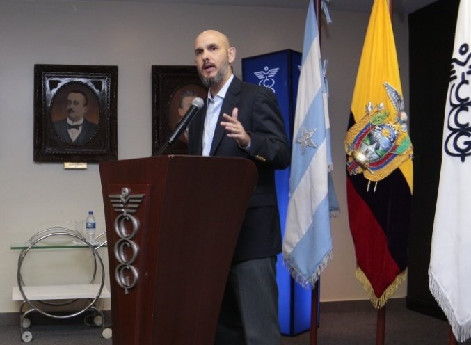 lacamaragye's tweet photo. Nuestro Director ejecutivo Juan Carlos Díaz-Granados @JCDGM da la bienvenida en el evento #CCGSpeedNetworking XXIV edición. Fomentamos ampliar la red de contactos, para generar más negocios en beneficios de todos.
#CCG https://t.co/4hqf5mcUQR