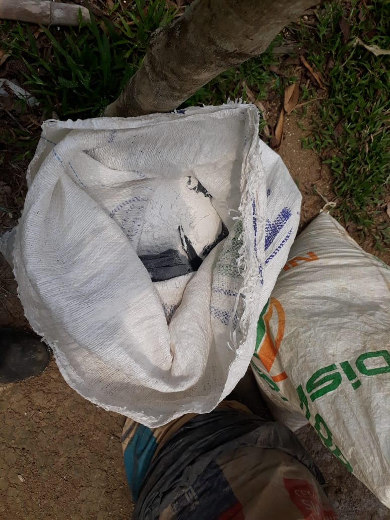 ftc_omega's tweet photo. #FueNoticia | Operación #FueNoticia | #ContraElNarcotráfico desarrollada por #BATOT7 en zona rural de Puerto Rico, #Meta, permitió ubicación y neutralización de un laboratorio empleado para el procesamiento de sustancias ilícitas. Seguimos afectando finanzas ilegales de los GAO. https://t.co/xsn9QBwvTJ