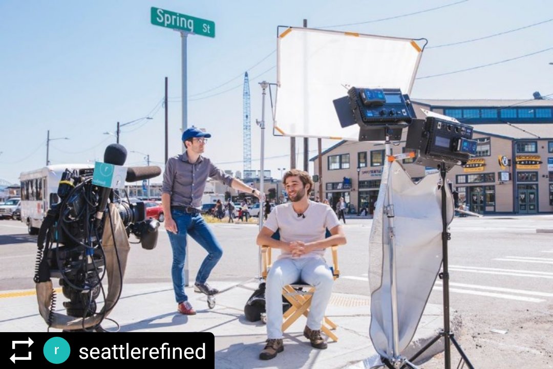 merluca2019's tweet photo. #Repost @SeattleRefined
•  •  •  •  •
Call a doctor, STAT! @greysabc is in town shooting scenes for their 16th season (!) and we got  invited along... 🙏 Link in bio for more pics from our time on set! (📷: @sunnymartini) https://t.co/ab2XrRsVHX