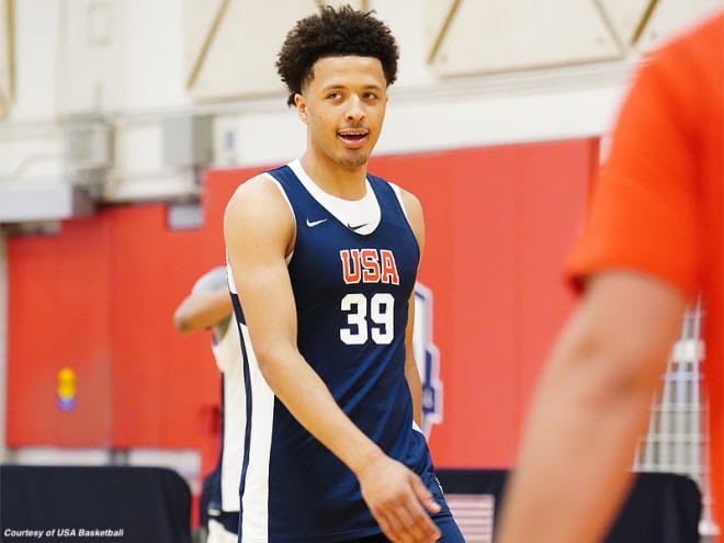 coreyevans_10's tweet photo. The nation’s top ranked guard, Cade Cunningham, has scheduled all five of his official visits with a signing set for the fall, he tells @Rivals 
https://t.co/SdPRbnrfUI https://t.co/BWtgZlR9qa