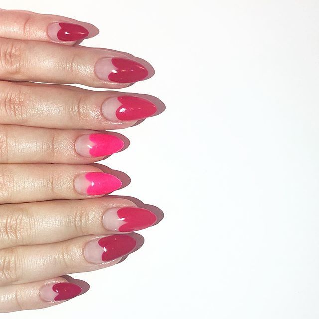 SprayedPainted's tweet photo. ➕ QUEEN OF HEARTS ➕ OMBRE FOR @empayahjewellery (THUMBS ARE CANDY PINK! 💕) ➕ https://t.co/yp2lJitIct https://t.co/CvE3IxrtTa