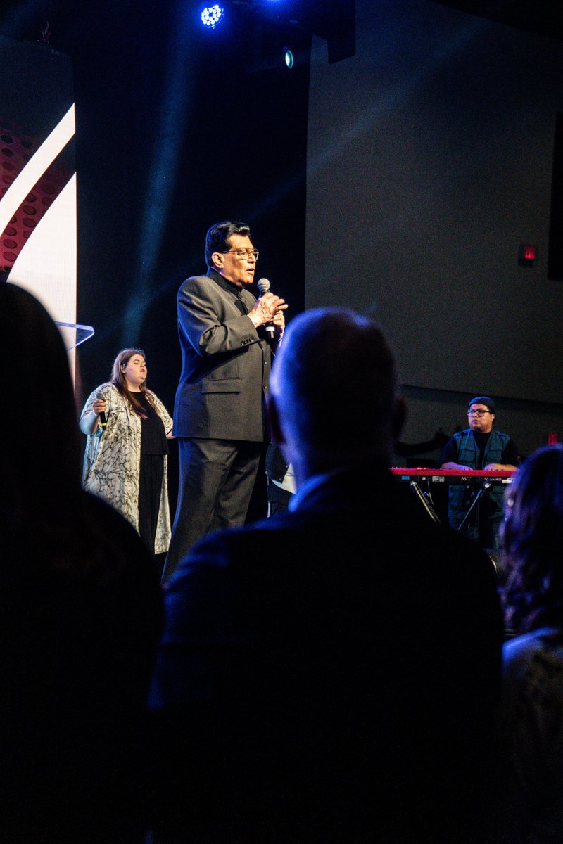 thepaoc's tweet photo. #25pwc Tuesday highlights:
https://t.co/FpLtXtclXW
Pic 1) Rev. Dr. David Wells
Pic 2) Rev. Wesley Mills of the Apostolic Church of Pentecost of Canada &amp; Co-Chair of the Pentecostal World Conference
Pic 3) Dr. Prince Guneratnam, Chair of the Pentecostal World Fellowship
#SpiritNow https://t.co/12z1GgXbPD