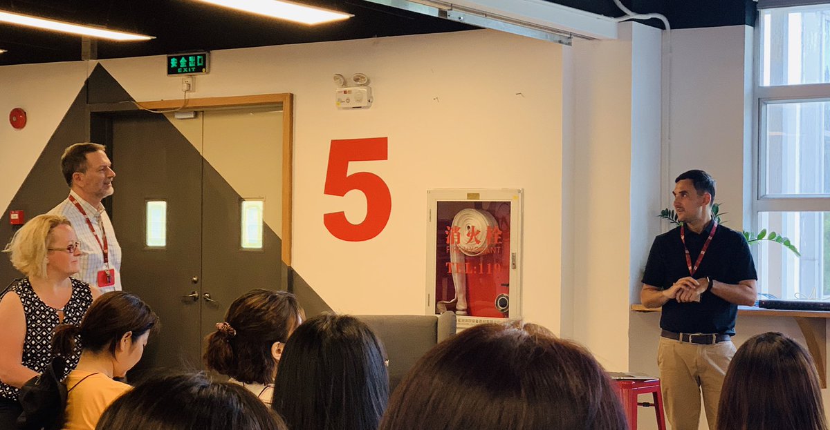chamley_'s tweet photo. Thanks @mr_shep63 @rcormack @adecardy - great SIS learning innovation team - for sharing key information for Gr4 parents about iPad use & responsibility! #creatingandlearning is the goal. #issedu #sisrocks #1to1ipads #ipadsathome #ipadsatschool https://t.co/HPGuX3tgmt