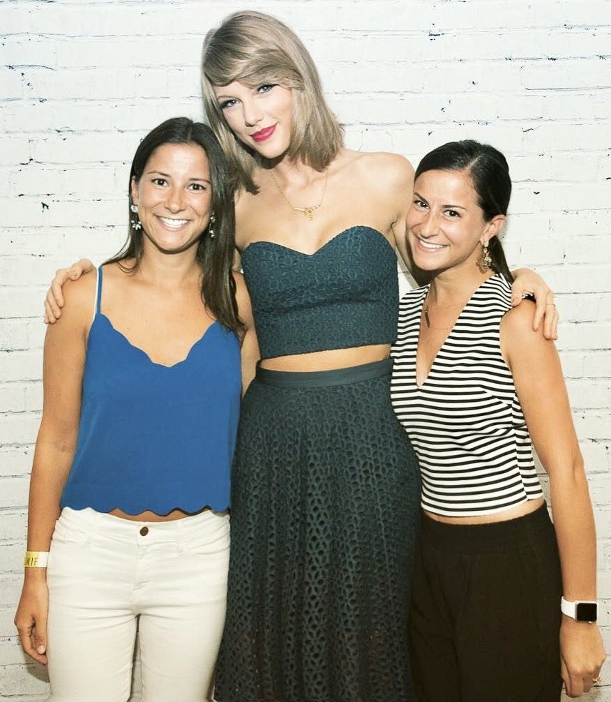TaylorSPolls's tweet photo. Which Loft ‘89 outfit? Vote below! #TaylorSwift #Swifties #TS1989 #1989WorldTour #Loft89 https://t.co/Y9bpGBSzHZ