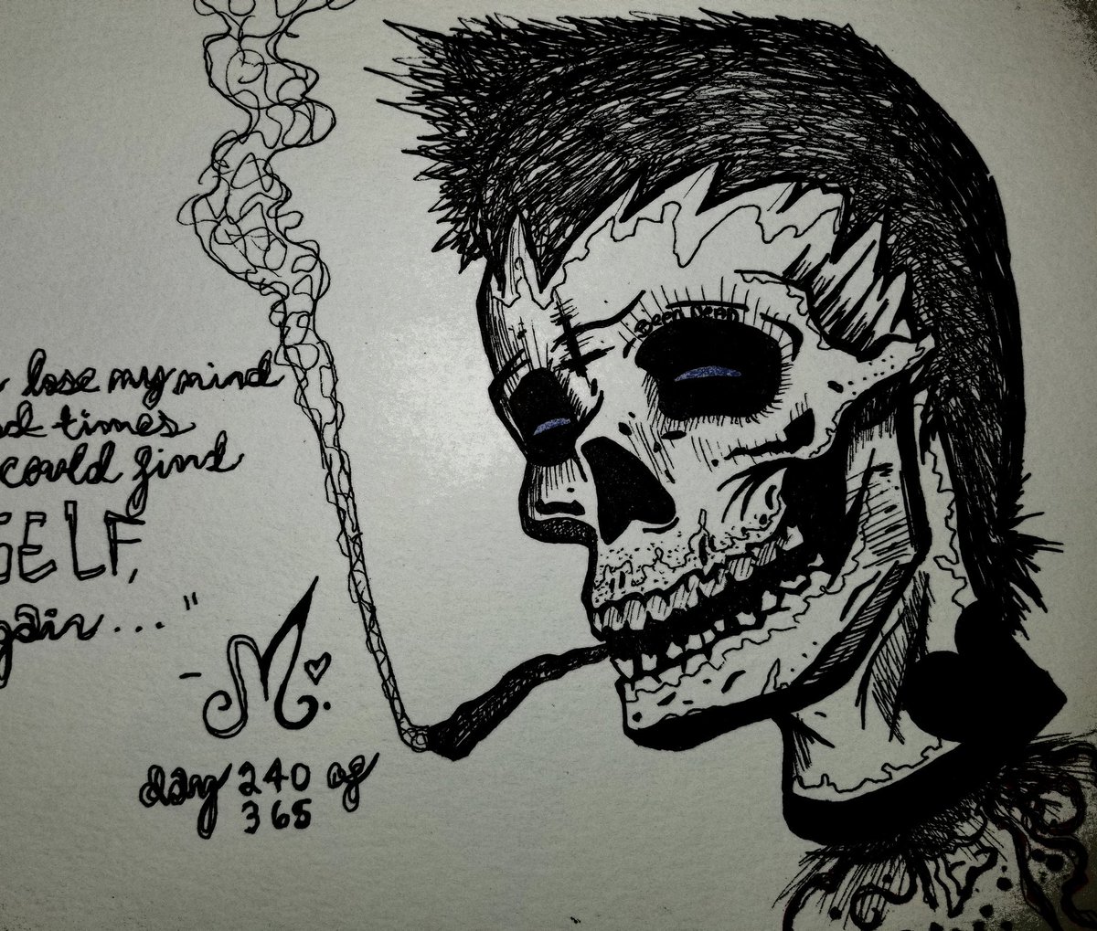 SixPthz's tweet photo. "I had to lose my mind
a thousand times
before i could find
         MYSELF,
          again..." -M. 🛸 https://t.co/Oi8IWVHfMx