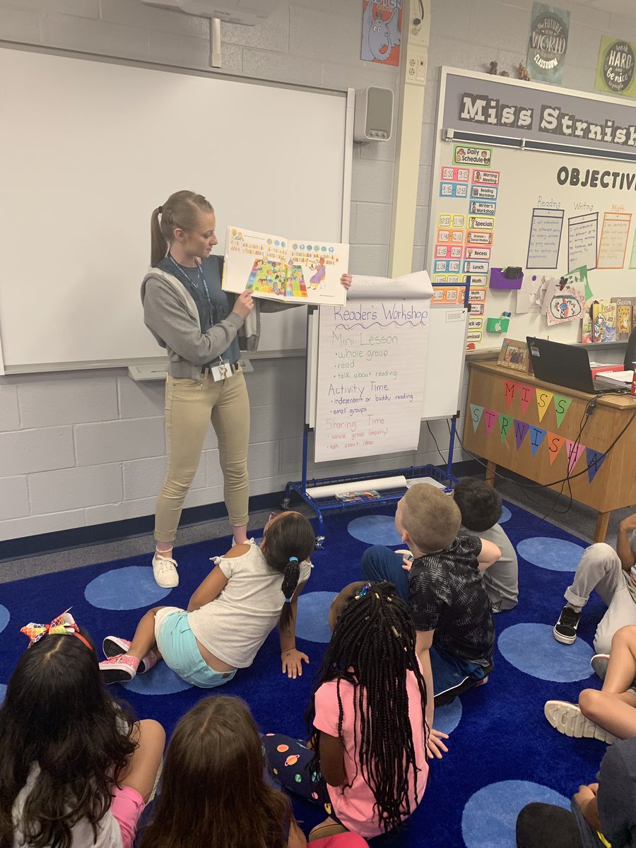 Shout out to this amazing teacher @MissStrnisha for welcoming her new student today with smiles and a read aloud about welcoming all to our community! #newteachersrock #AllAreWelcome #relationships #hackingschooldiscipline