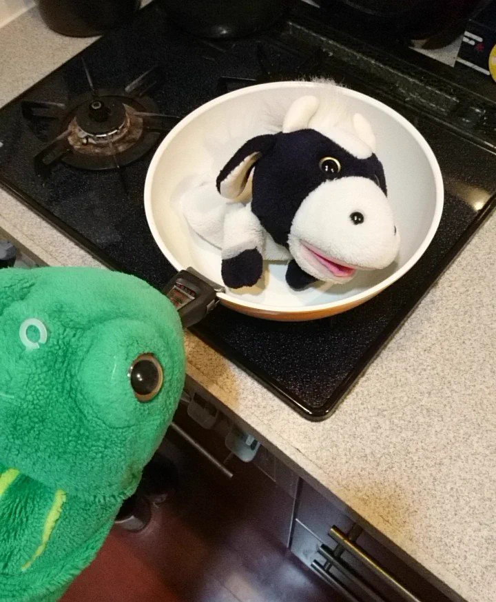 8月29日は焼肉の日！無事パペットマペットのうしくんが焼肉になるwww