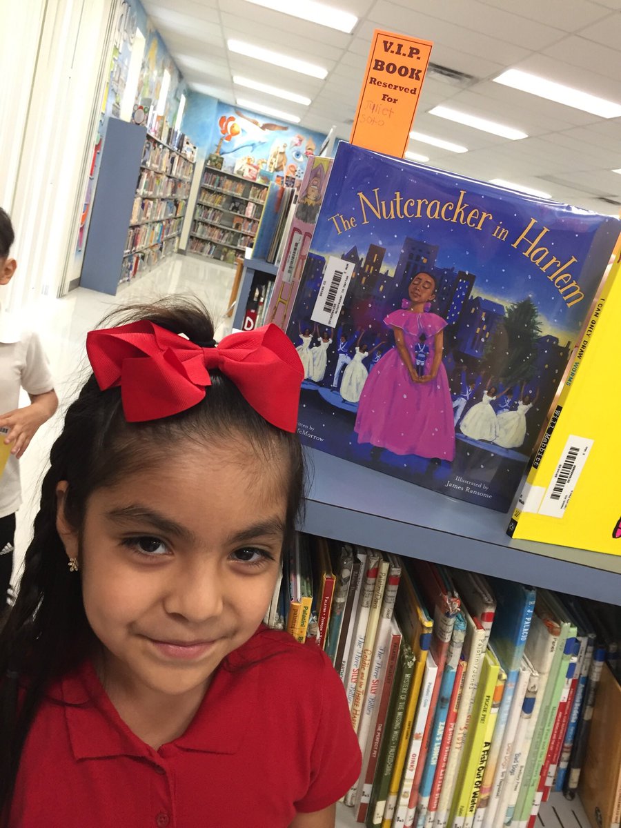 GoodmanBesece's tweet photo. Bryan’s Media Center is O”fish”ally open! @Bryan_Bulldogs @hubofschool @AchievementSch #vipstudent #bookchoice https://t.co/40s2UNVA0Y