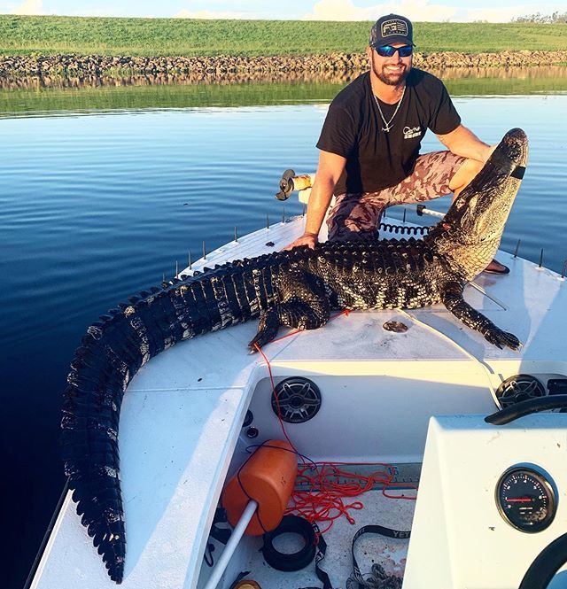 CountryShore's tweet photo. @tbutler45 from shore to country! #countryshore #swag #gators #ondeck #hunting #swamp #lizards #crazy #countryboy #livingthedream #alligator #season #infulleffect https://t.co/CPu6ZqDcpv https://t.co/5nz9c5u5Pl