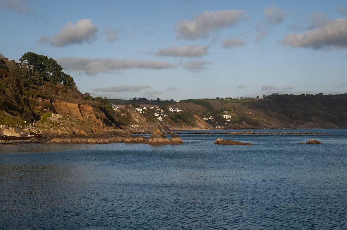 PhyllisAnn37's tweet photo. New Artwork for sale: "Hannafore Beach in Cornwall" Looe, Cornwall
https://t.co/fjbpvyq895
#seascape #Landscape #HannaforeBeach #Cornwall #England #giftideas #artforsale #omedecor #decoating #wallart #ThePhotohour https://t.co/JeqPolKJV1