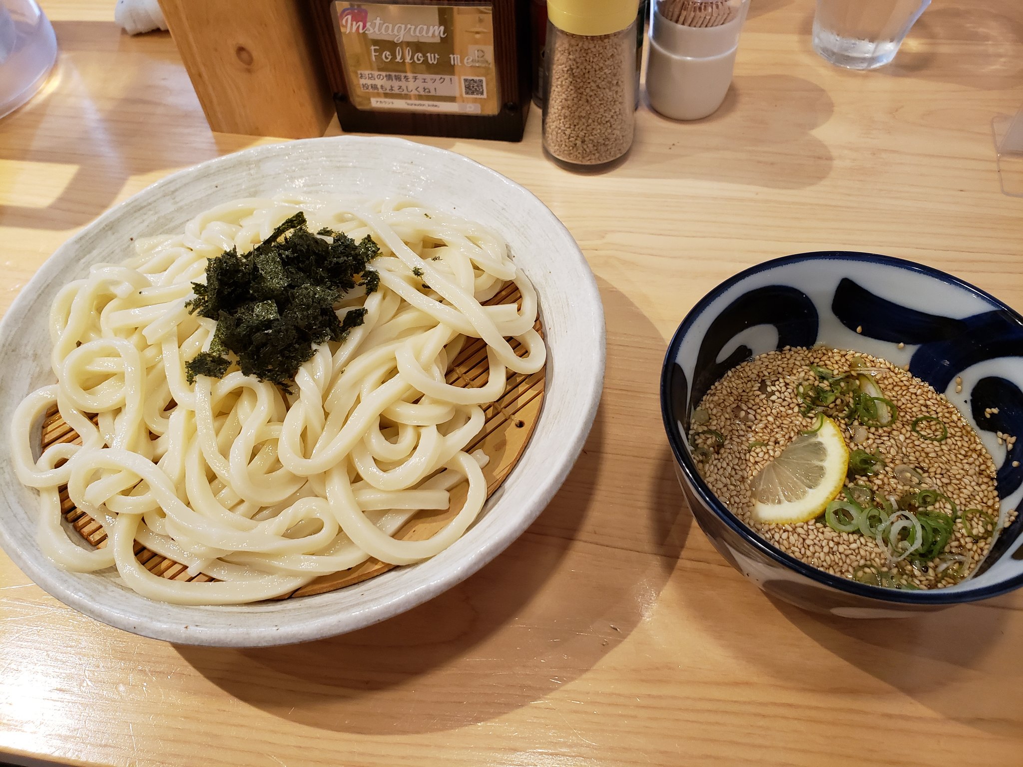 ランチパスポート横浜版Vol.1 (ランチパスポートシリーズ) 81XOU8K+vFL._UF350,350_QL50_.jpg