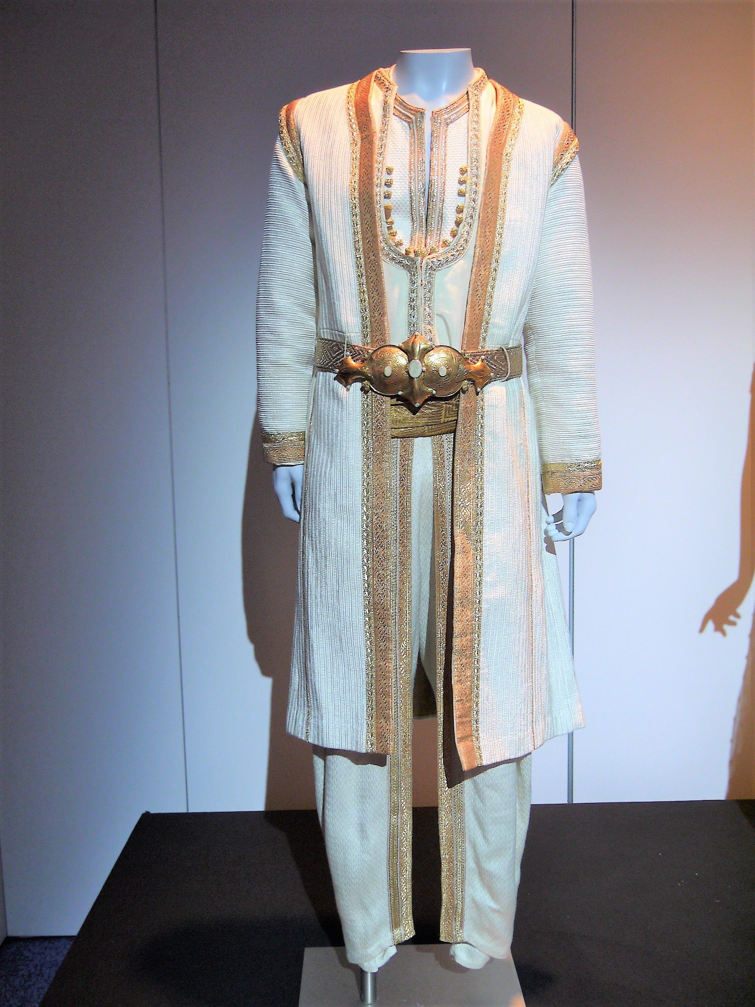 Twitter এ Rajah D23expo19 実写アラジン アラジン アリ王子衣装 らじゃd23 T Co 1ocao5dju0 ট ইট র