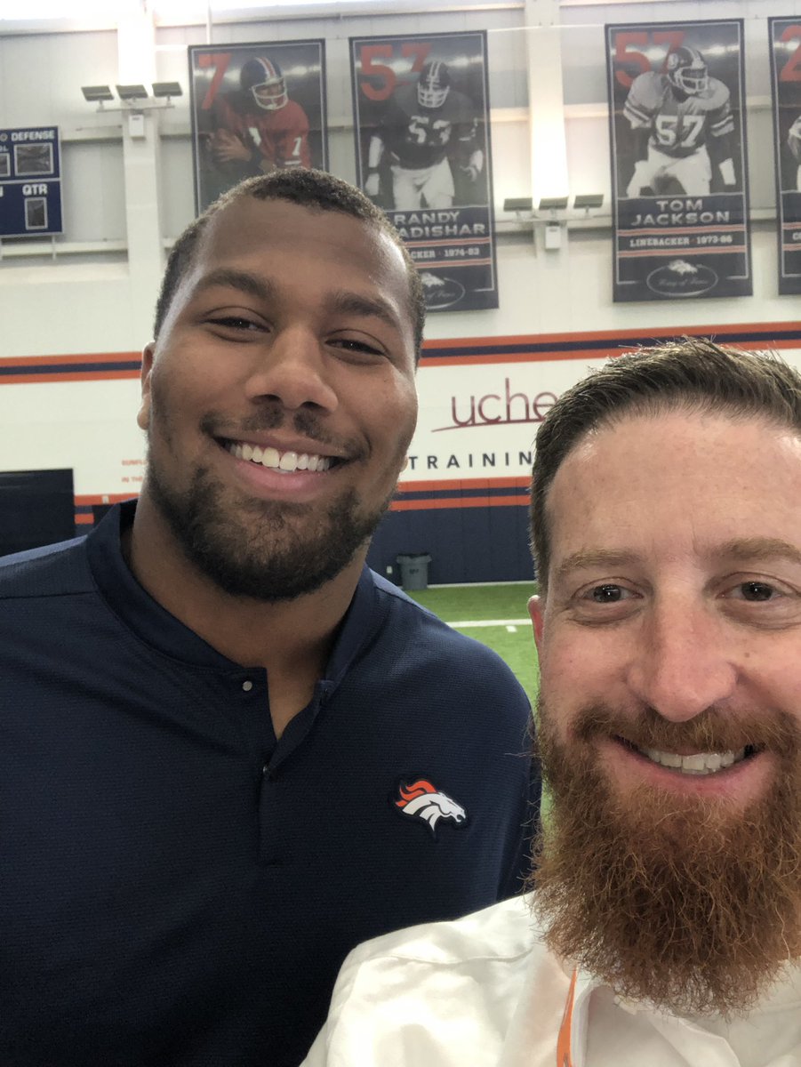 Cheryl_Searle's tweet photo. So proud that @United partners with such amazing organizations like @Broncos to support our local CO communities! Thank you for the hospitality as well as the work done to lend a hand to those in need! Touchdown! 🏈 Together we make a difference!🌎#UnitedinCommunity #BeingUnited https://t.co/zTKJUD1d6v