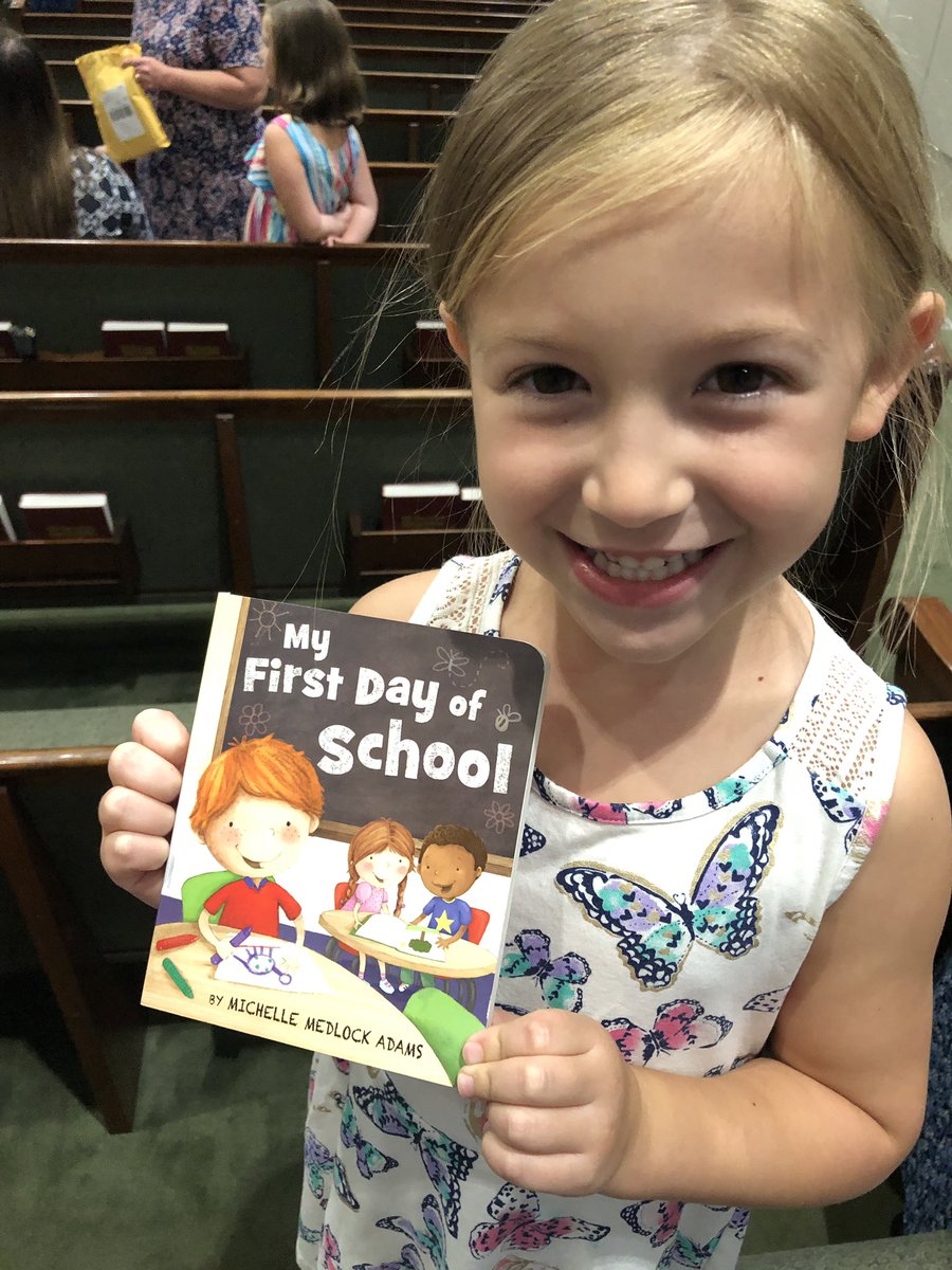 delduduit's tweet photo. We gave our #granddaughter a copy of our friend Michelle’s book because she started #school this week! @INwritergirl
#myfirstdayofschool
#cutie #cutiepie https://t.co/pJ2eSdMptX